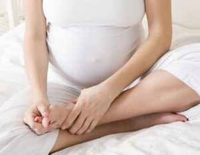 It is important for a pregnant woman to treat fungal diseases so as not to infect the baby. 