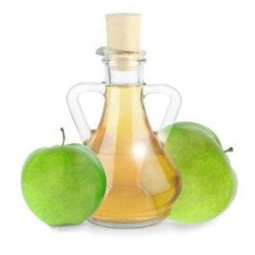 Using apple cider vinegar for toenail fungus.